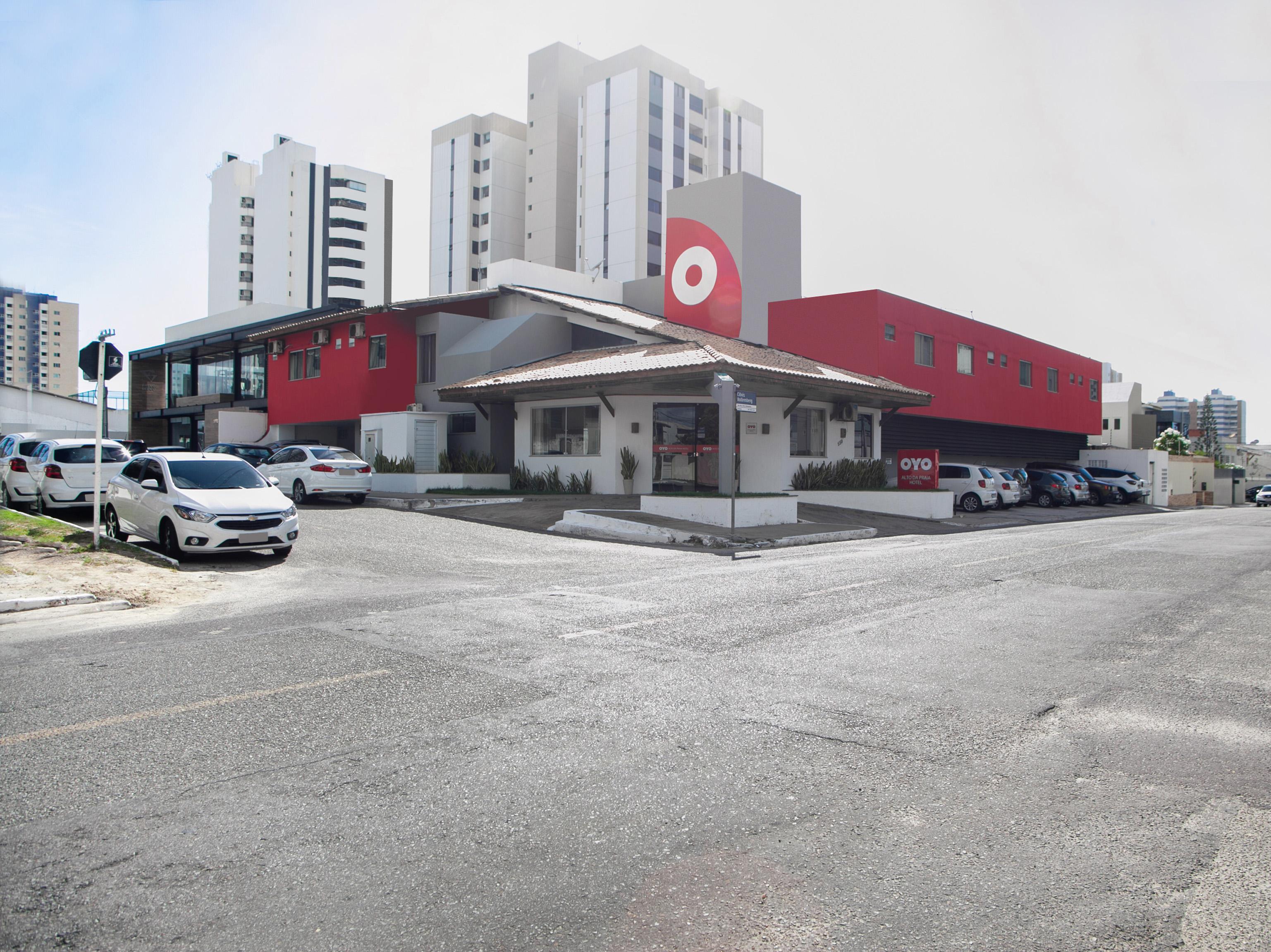 Oyo Alto Da Praia Hotel, アラカジュ エクステリア 写真